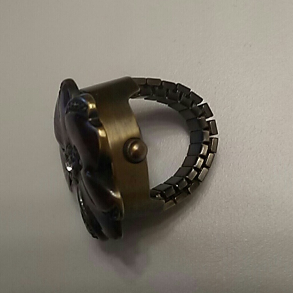 Ring/Watch - Picture 4 of 5